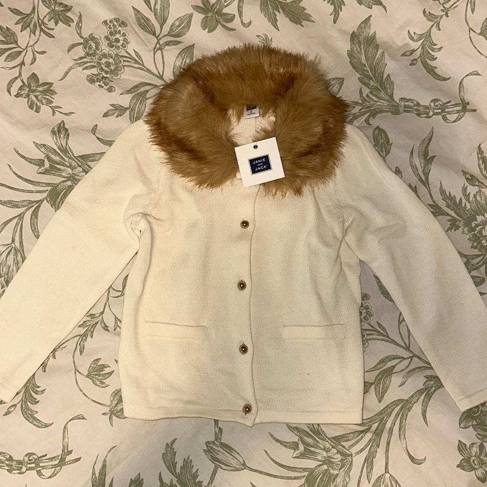 NWT Janie and Jack Cream Cardigan with Gold Buttons and Fur Collar 3T